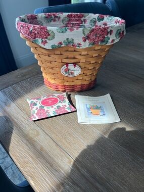 2002 Longaberger Geranium Basket